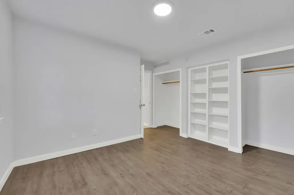 3057 Waterfront Circle Garland TX 75042