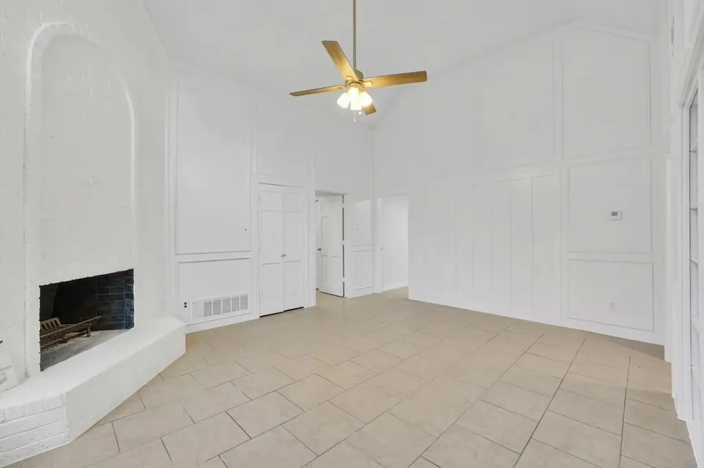3057 Waterfront Circle Garland TX 75042