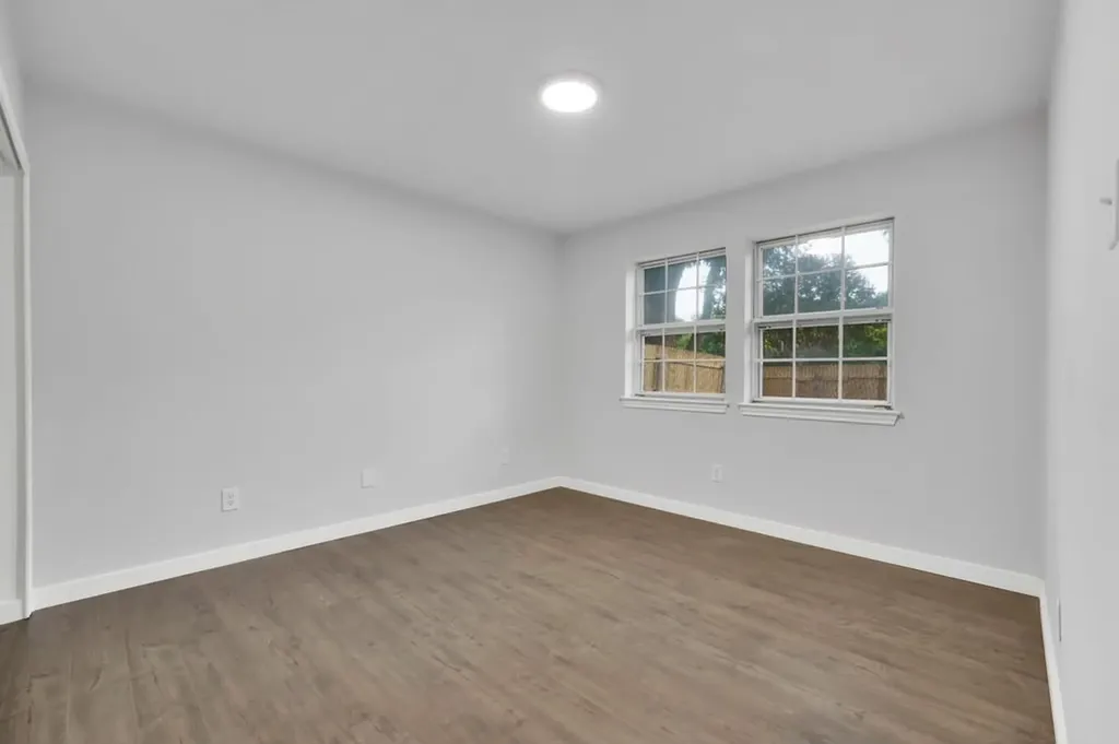 3057 Waterfront Circle Garland TX 75042