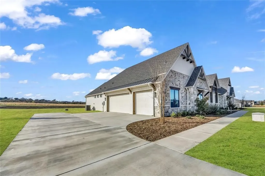 5017 Frost Creek Aledo TX 76008