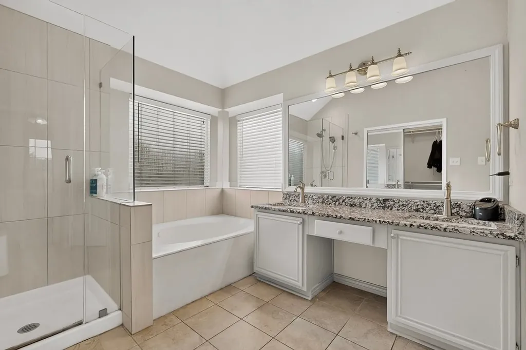 3484 Braes Meadow Drive Grand Prairie TX 75052