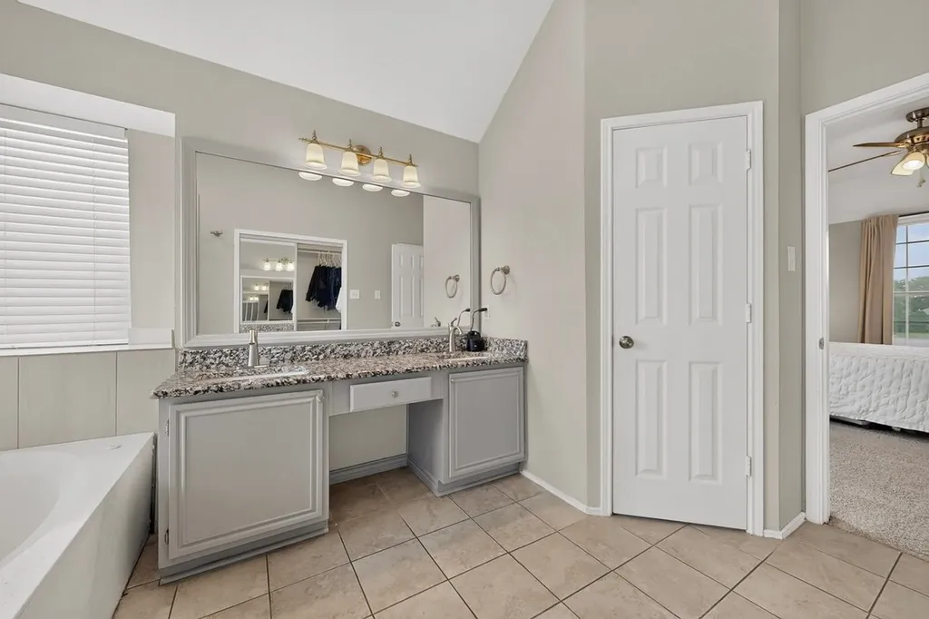 3484 Braes Meadow Drive Grand Prairie TX 75052