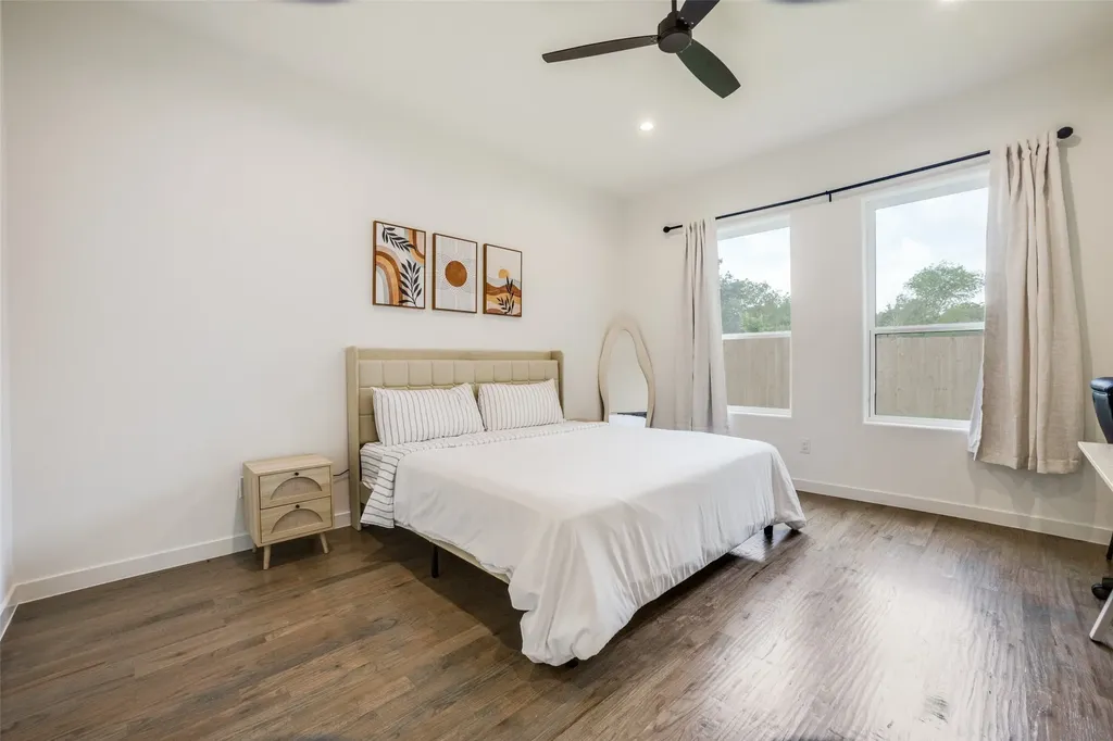 3423 N Winnetka Avenue Dallas TX 75212
