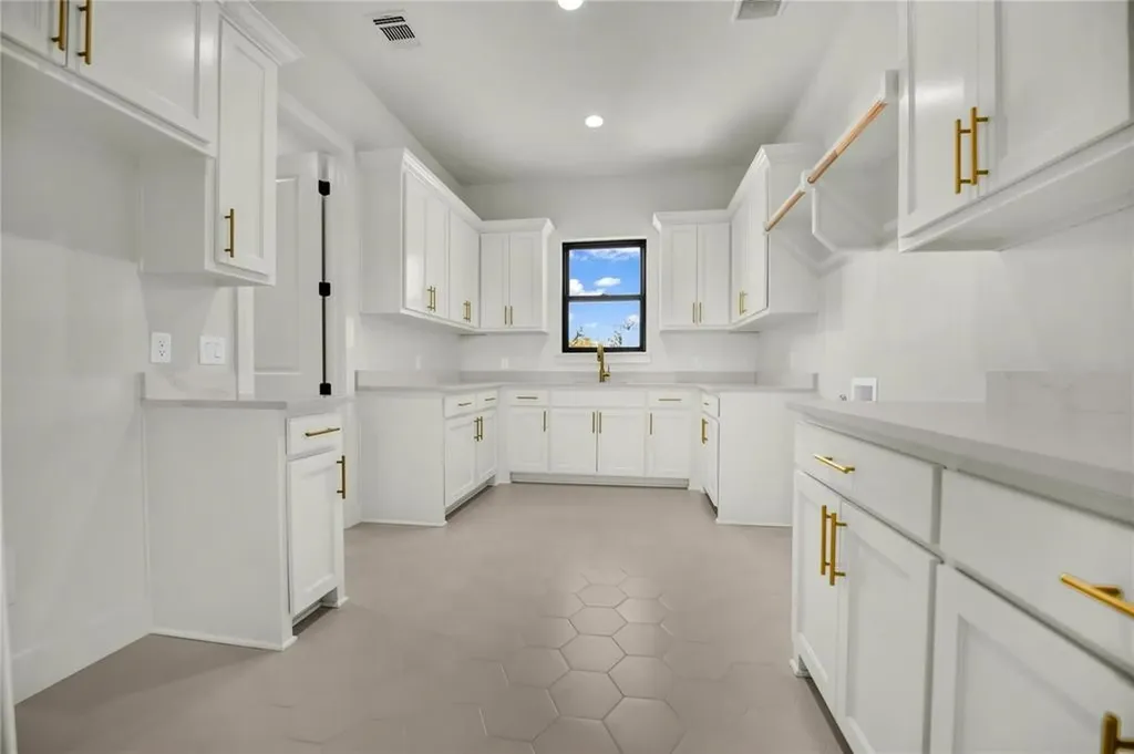 5024 Frost Creek Aledo TX 76008