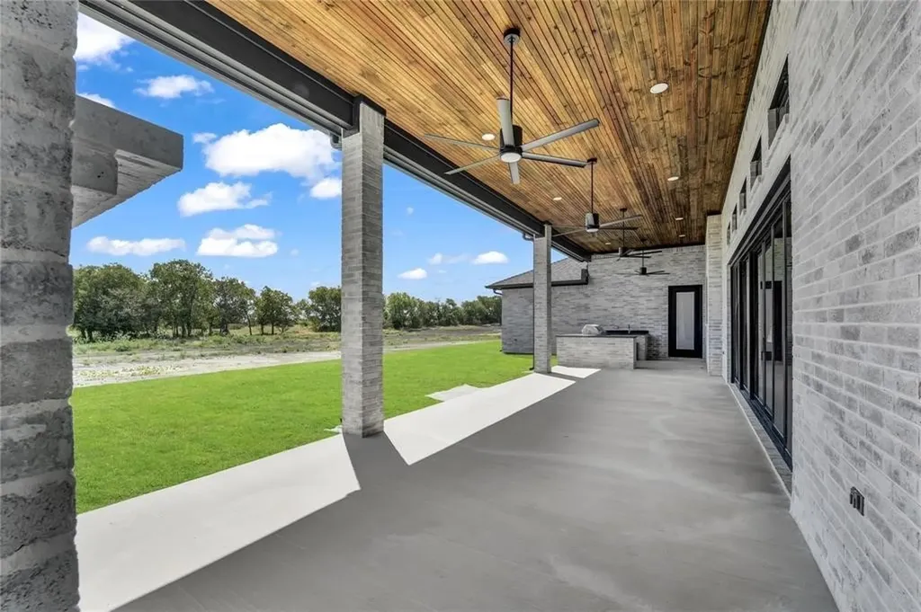 5024 Frost Creek Aledo TX 76008