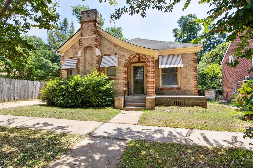 106 N College Street Marshall TX 75670