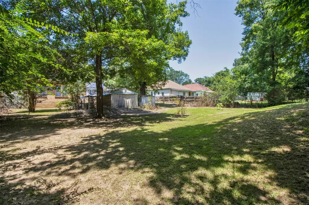 106 N College Street Marshall TX 75670