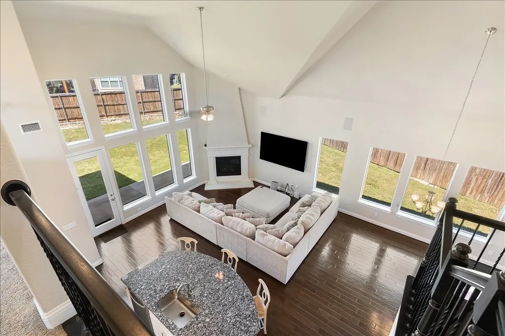 701 Auburn Court Savannah TX 76227