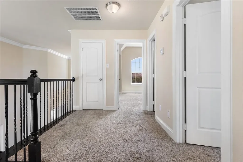 701 Auburn Court Savannah TX 76227