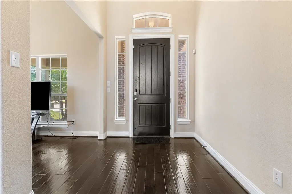 701 Auburn Court Savannah TX 76227