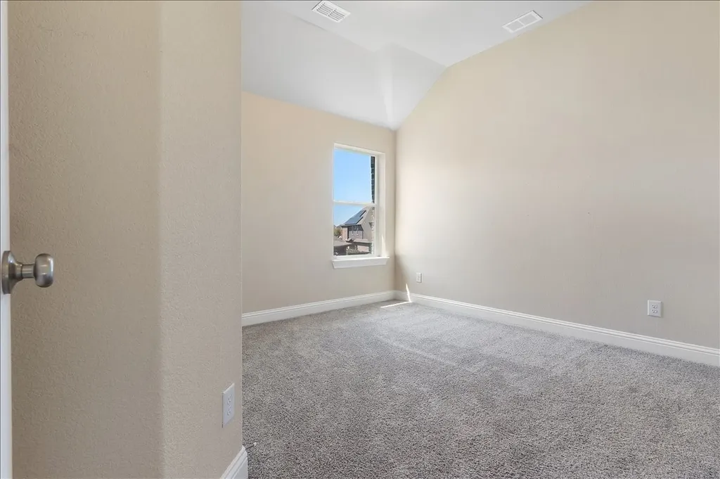 701 Auburn Court Savannah TX 76227
