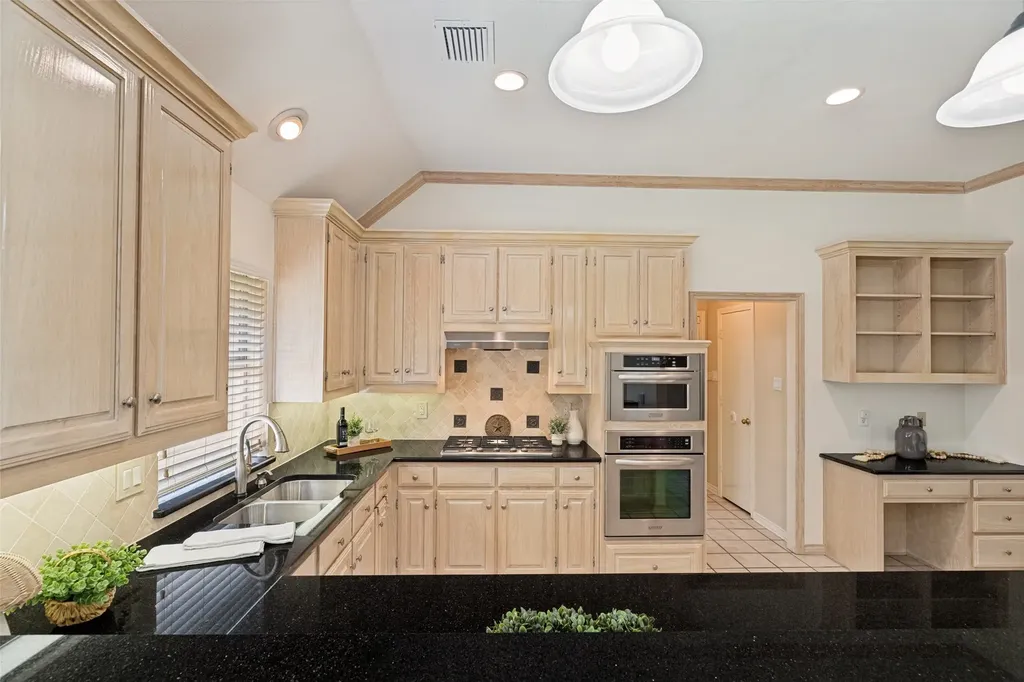 1105 Hills Creek Drive Mckinney TX 75072