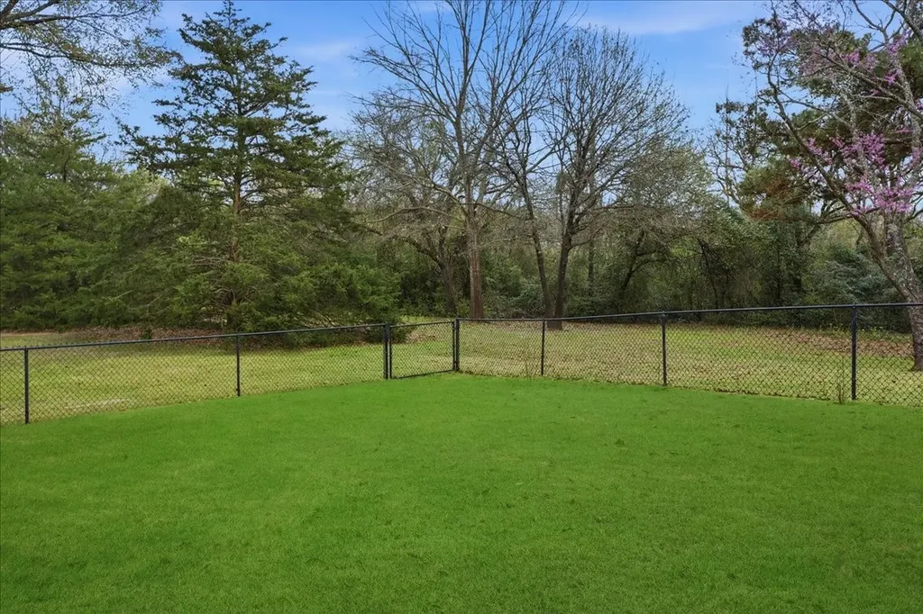 16378 County Road 431 Lindale TX 75771