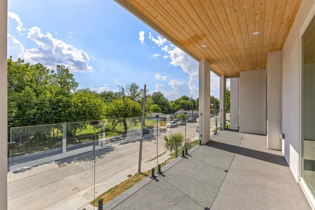 438 Bonnie View Road Dallas TX 75203