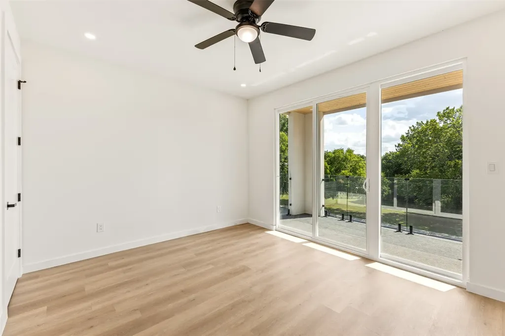 438 Bonnie View Road Dallas TX 75203