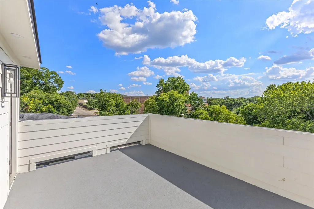 438 Bonnie View Road Dallas TX 75203