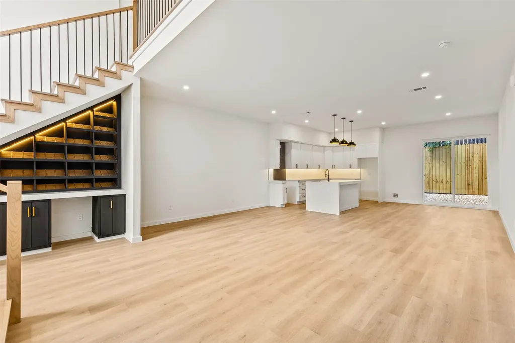 438 Bonnie View Road Dallas TX 75203