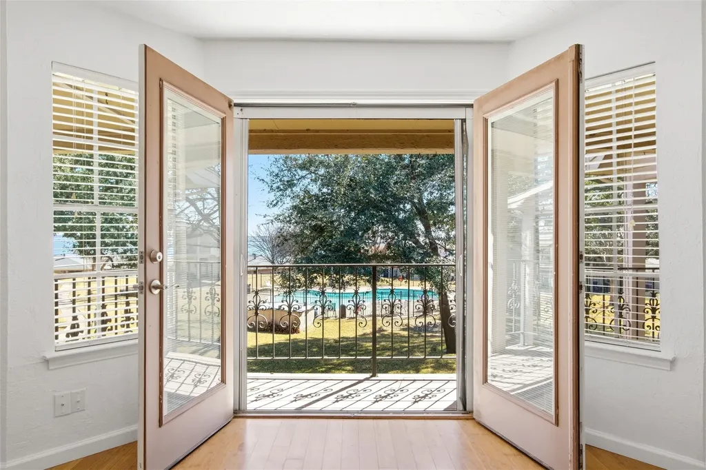 5810 Marina Drive Garland TX 75043