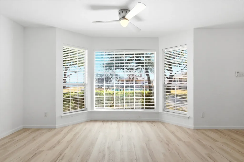 5810 Marina Drive Garland TX 75043