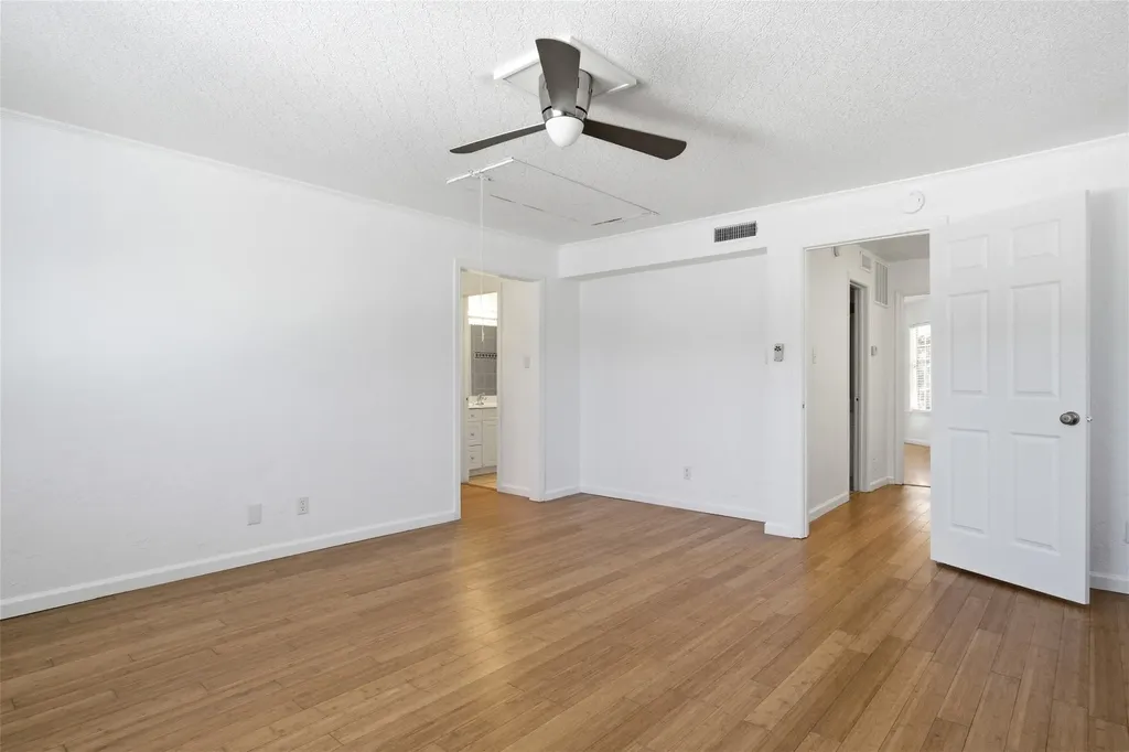 5810 Marina Drive Garland TX 75043