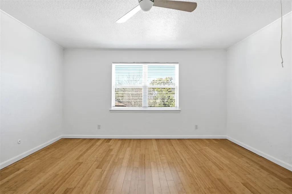 5810 Marina Drive Garland TX 75043