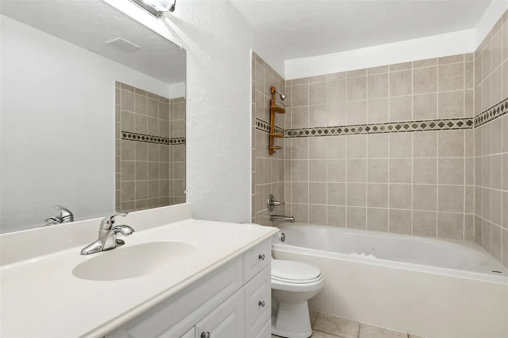 5810 Marina Drive Garland TX 75043