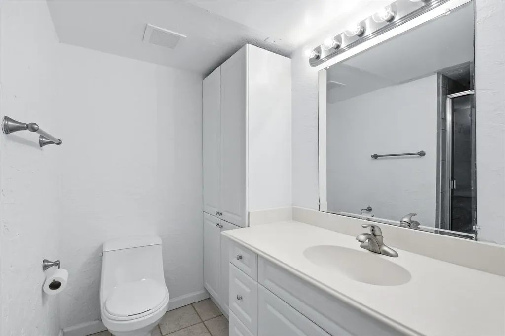 5810 Marina Drive Garland TX 75043