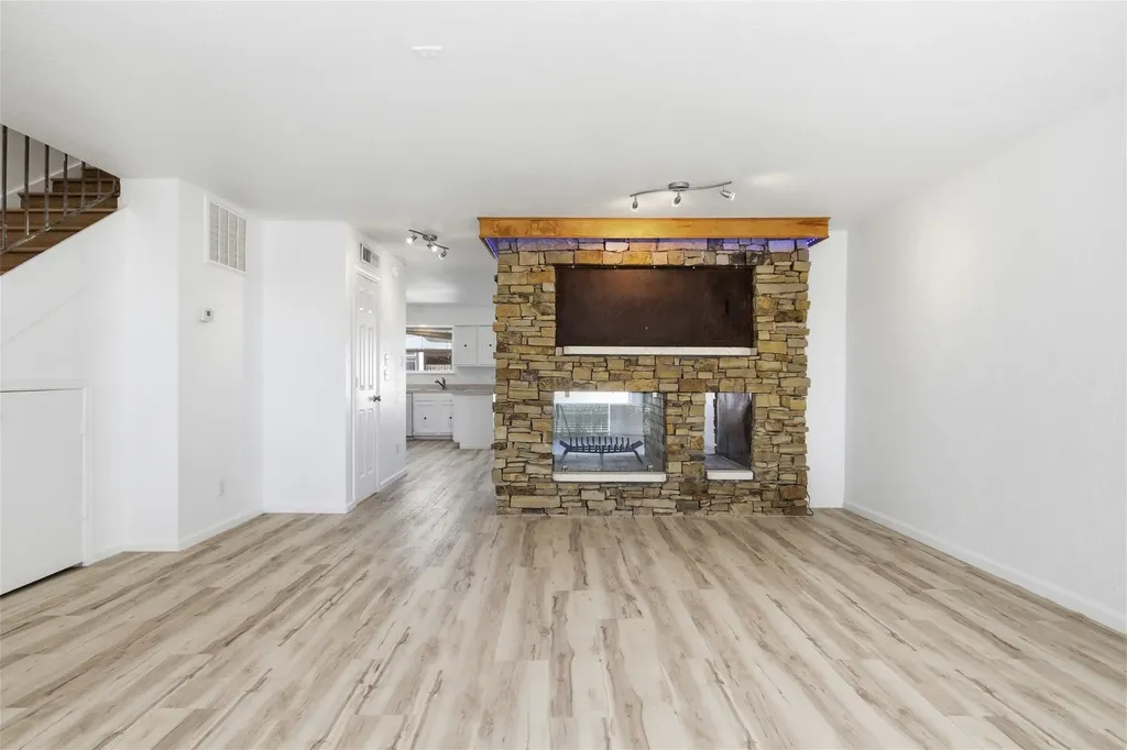 5810 Marina Drive Garland TX 75043