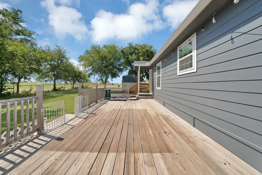 1237 Private Road 4219 Decatur TX 76234