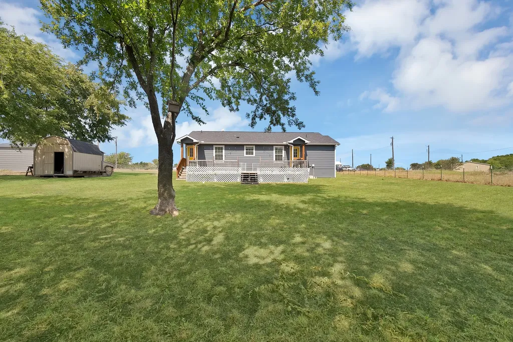 1237 Private Road 4219 Decatur TX 76234