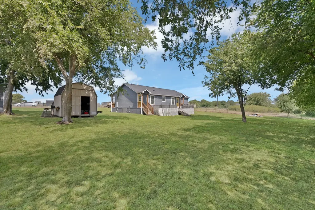 1237 Private Road 4219 Decatur TX 76234