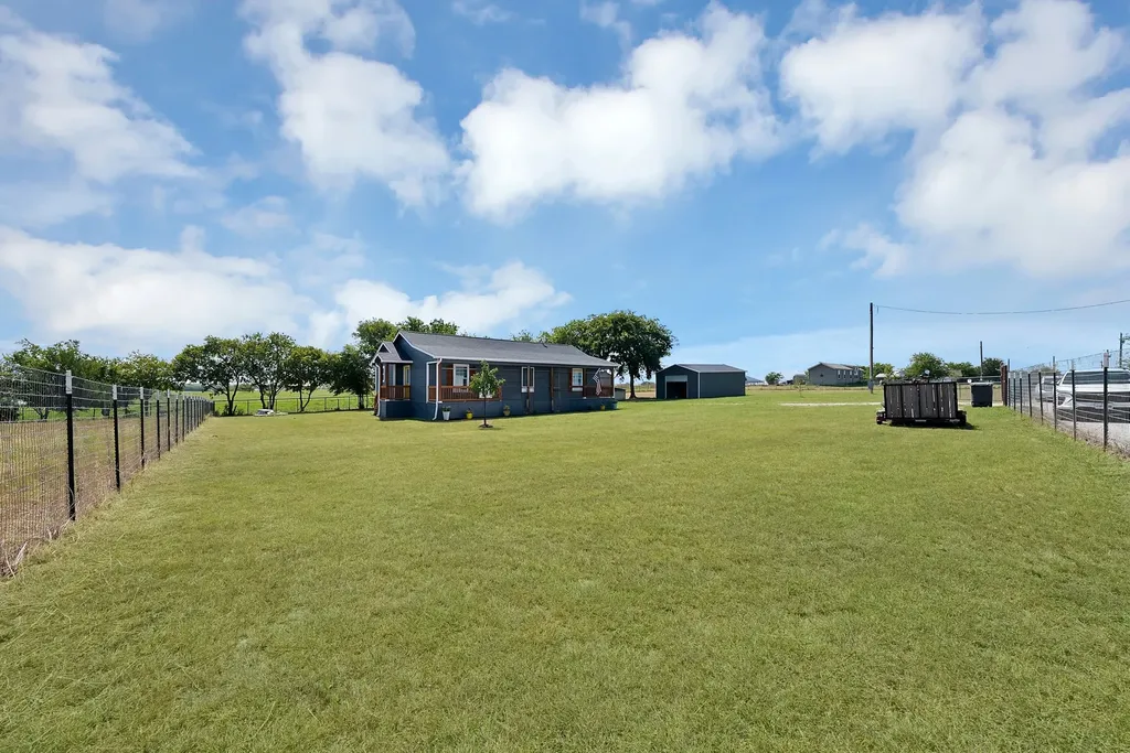 1237 Private Road 4219 Decatur TX 76234