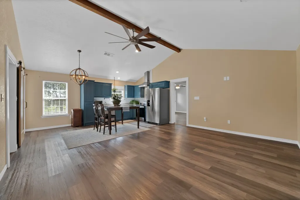 1237 Private Road 4219 Decatur TX 76234