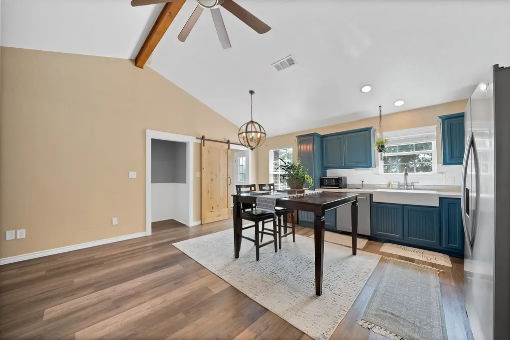 1237 Private Road 4219 Decatur TX 76234