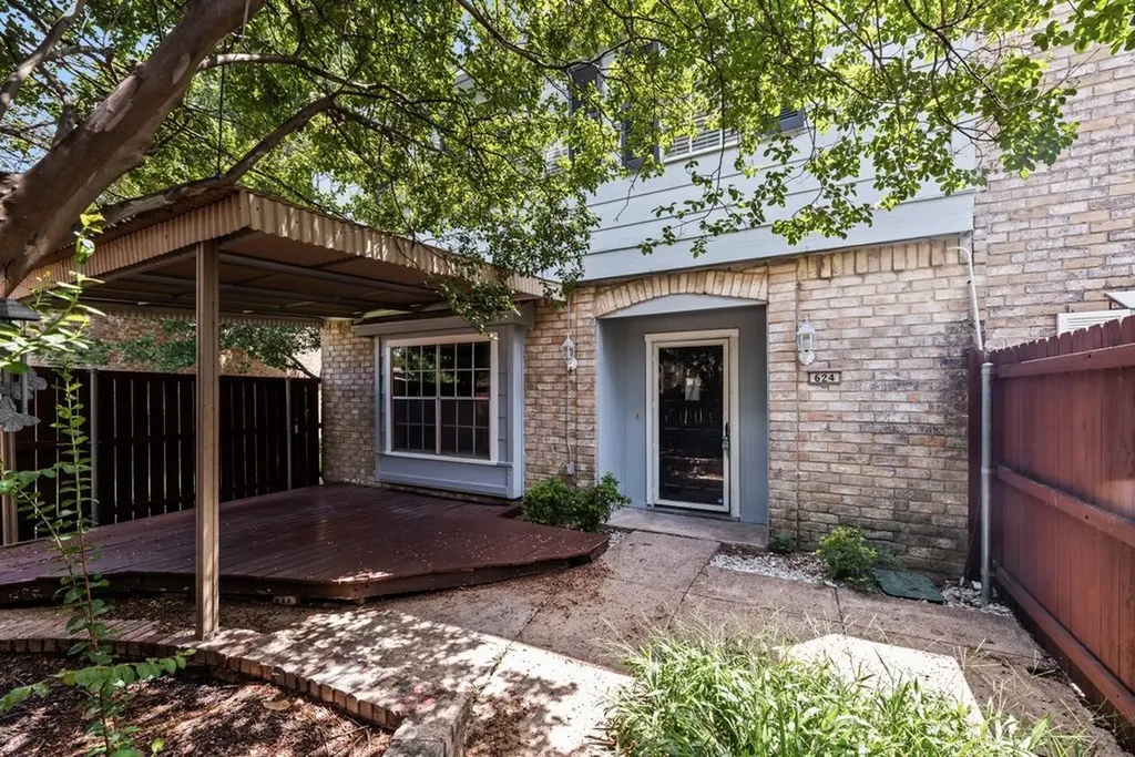 624 Trailwood Court Garland TX 75039