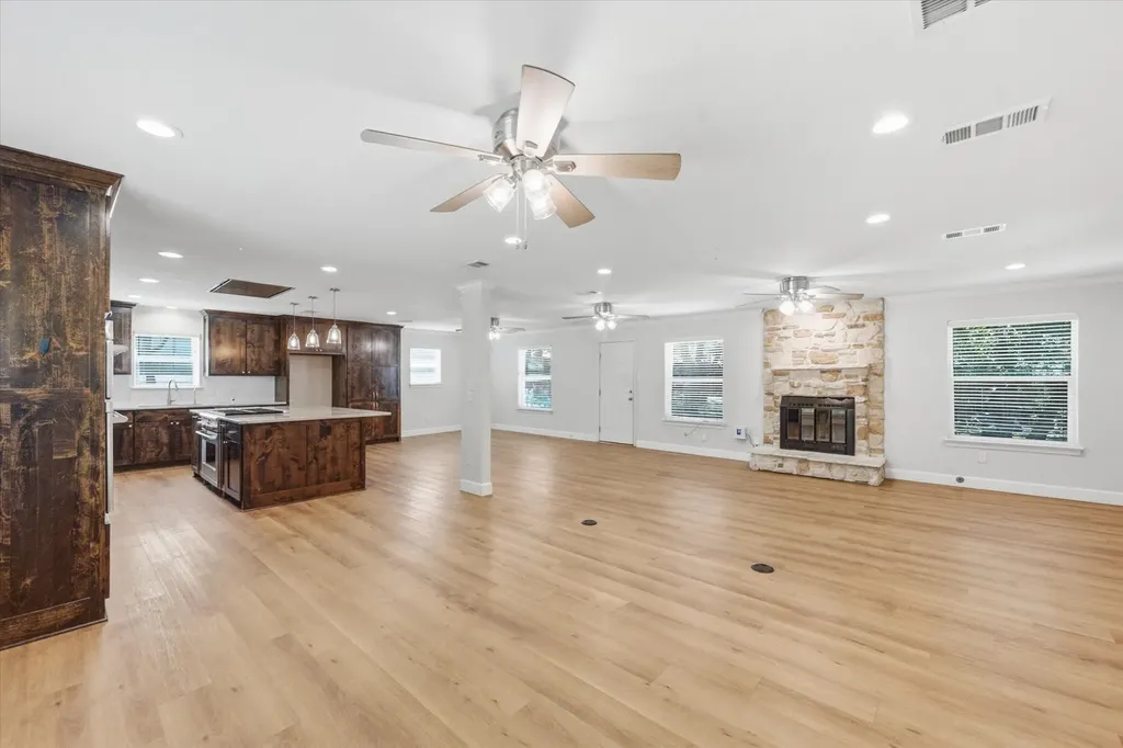 4308 Borden Drive Arlington TX 76017