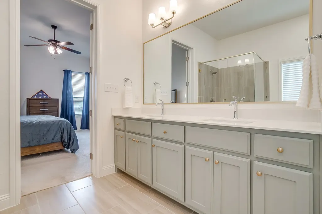 214 Observation Drive N Aledo TX 76008