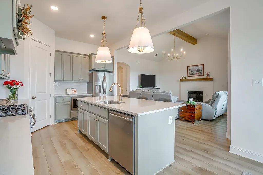 214 Observation Drive N Aledo TX 76008