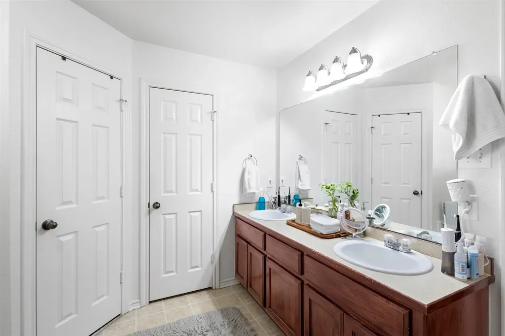 624 Jordan Lane Waxahachie TX 75165