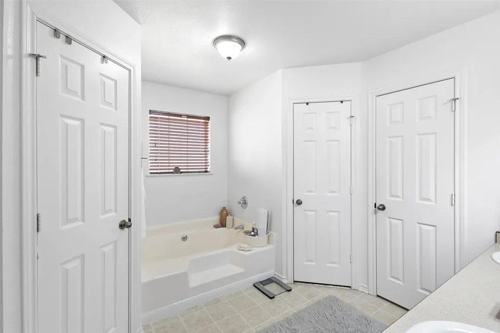 624 Jordan Lane Waxahachie TX 75165