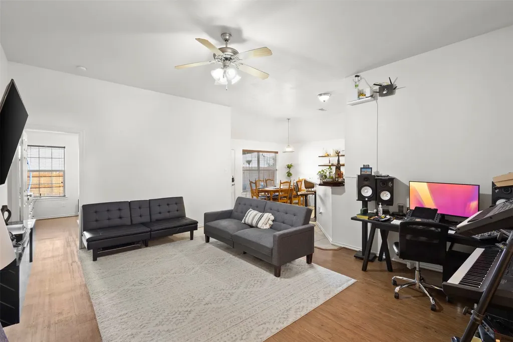 624 Jordan Lane Waxahachie TX 75165