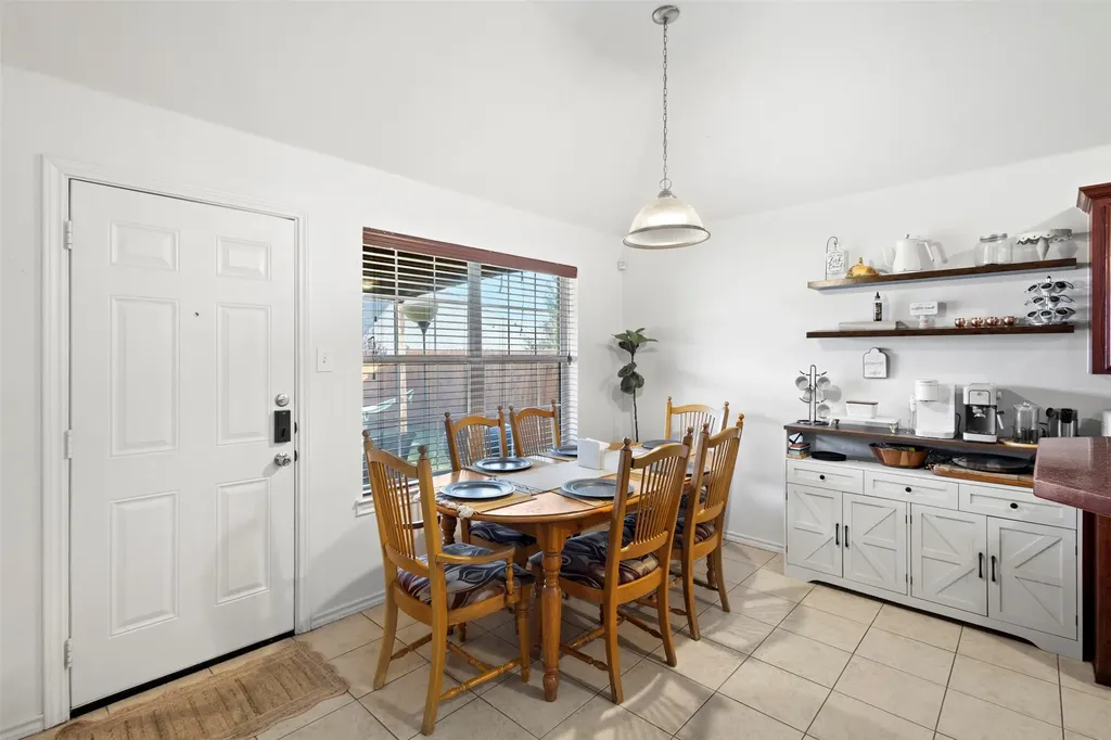 624 Jordan Lane Waxahachie TX 75165