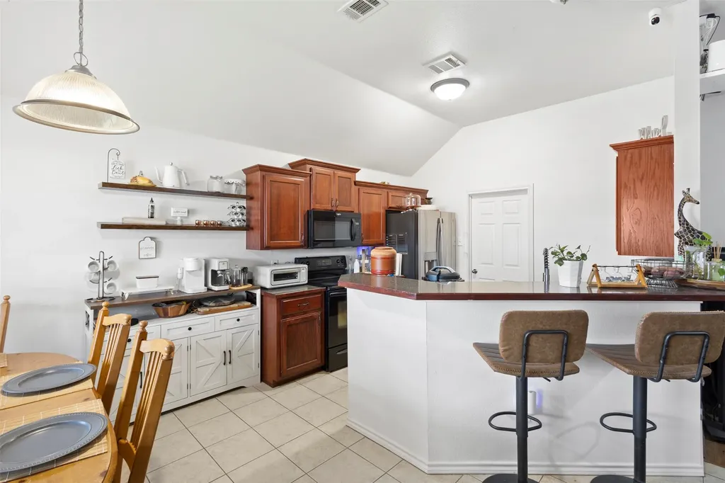624 Jordan Lane Waxahachie TX 75165