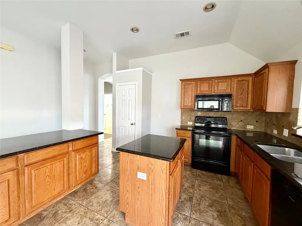 4308 Linda Kay Lane Grand Prairie TX 75052
