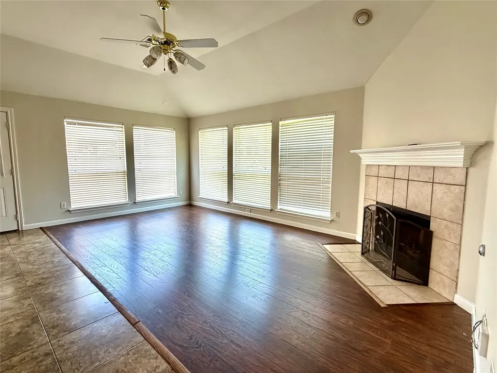 4308 Linda Kay Lane Grand Prairie TX 75052