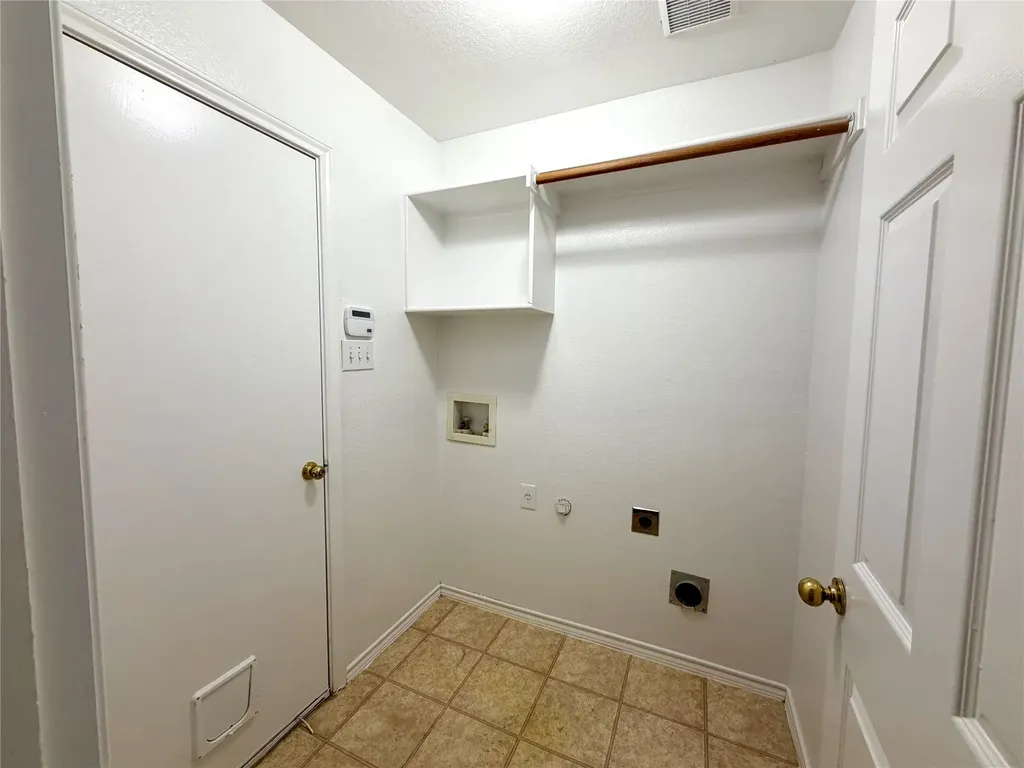 4308 Linda Kay Lane Grand Prairie TX 75052