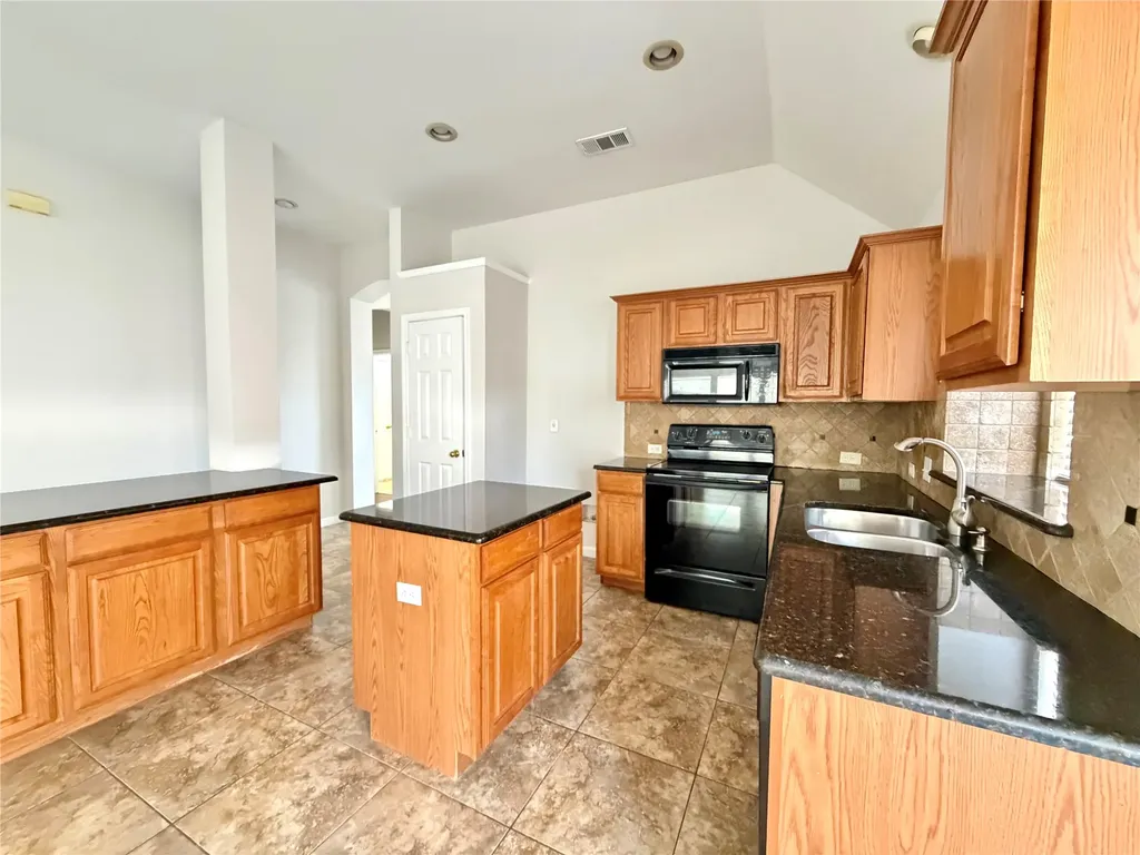 4308 Linda Kay Lane Grand Prairie TX 75052