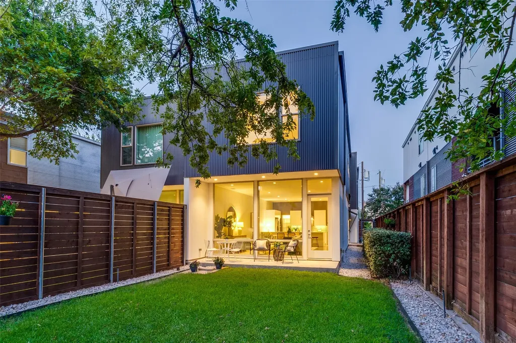 4405 Roseland Avenue Dallas TX 75204