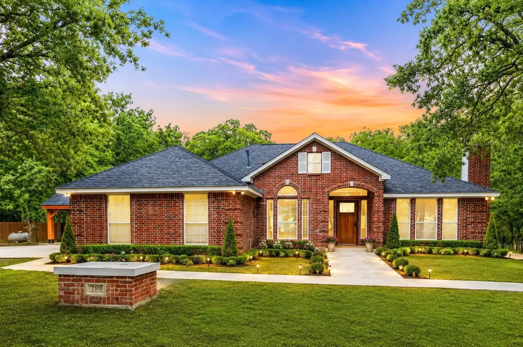 289 County Road 1170 Road Decatur TX 76234