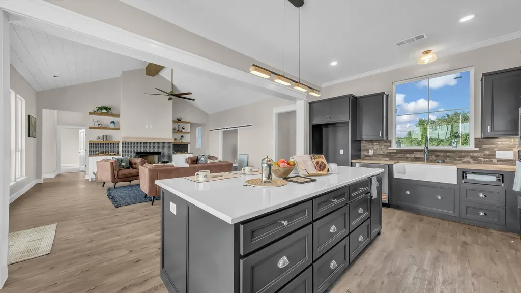 3171-B Pear Orchard Road Granbury TX 76048